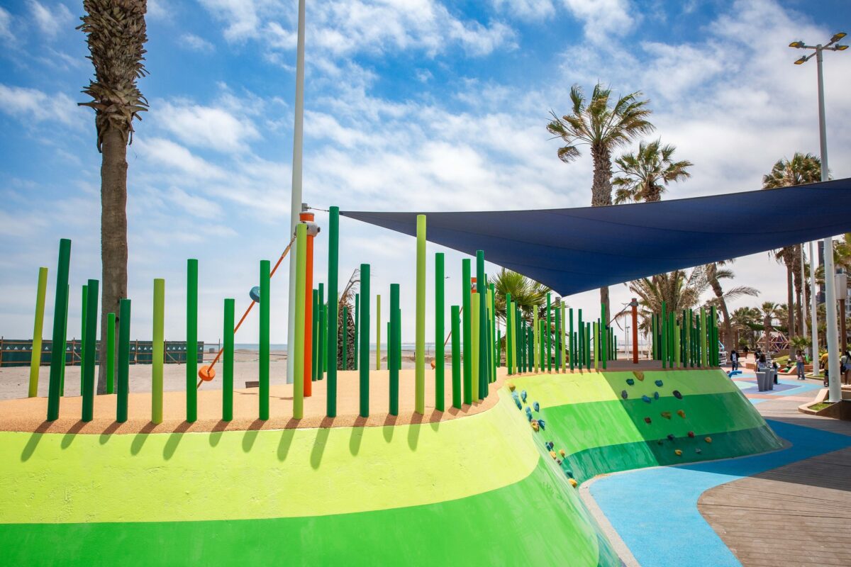 Parque Playa Chinchorro - Postes Fiberpole